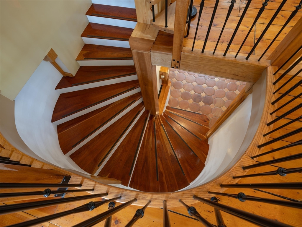 14 Main Street Shelburne, MA 01370 - Photo 15 of 39 Gallery Image 15