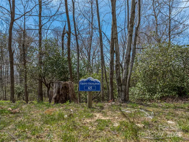 $175,000 | 62 Autumn Ridge Lane, Unit 65, Hendersonville, NC 28792