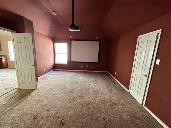 $350,000 | 212 Paradise Way, Red Oak, TX 75154