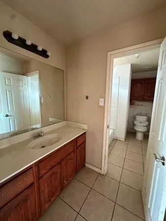 $350,000 | 212 Paradise Way, Red Oak, TX 75154