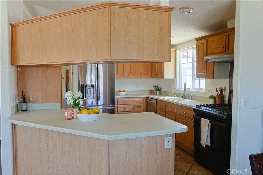 23301 Ridge Rte Drive, Unit 207 Laguna Hills, CA 92653 - Photo 7 of 39