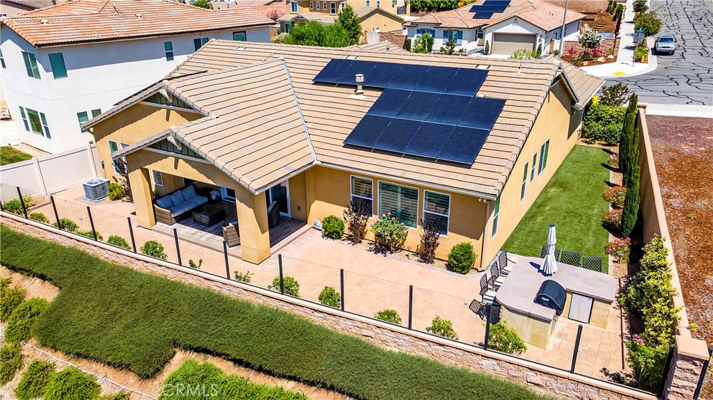 33303 Barmetta Lane Temecula, CA 92592 - Photo 43 of 46 front view of a house with a yard