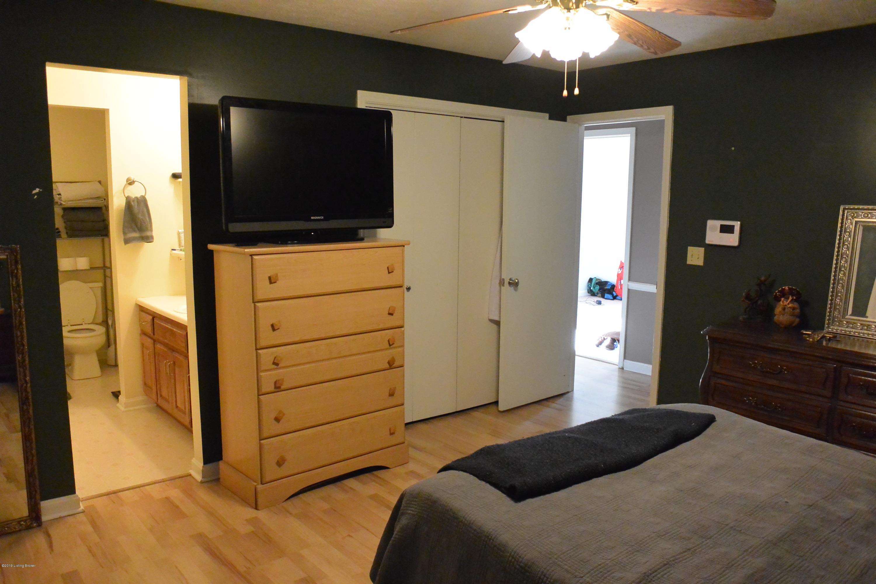 485 Colonel Cox Road South Coxs Creek, KY 40013 - Photo 11 of 24 Master Bedroom