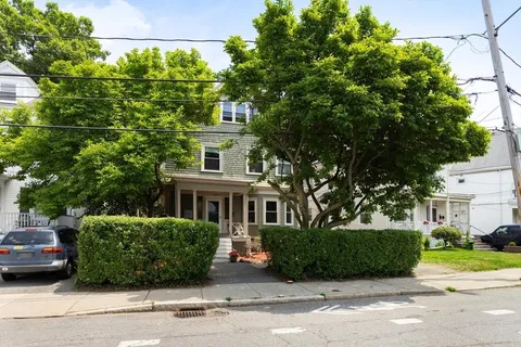 $899,900 | 149 College Avenue, Unit 1, Somerville, MA 02144
