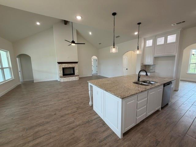 1035 Deer Island Azle, TX 76020 - Photo 5 of 21