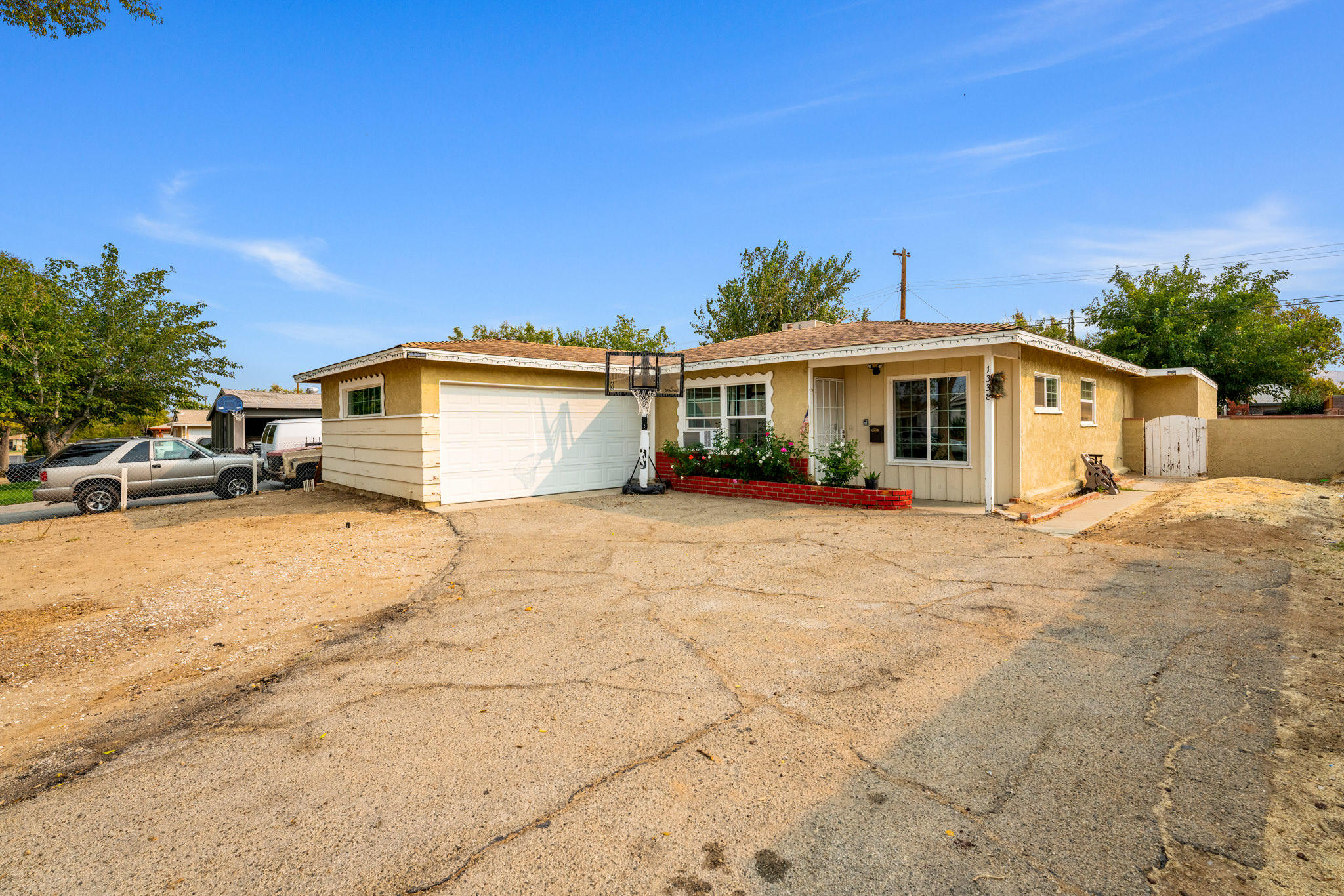 1338 East Ave R-2 Palmdale, CA 93550 - Photo 1 of 26 1338 E Ave R-2_-3