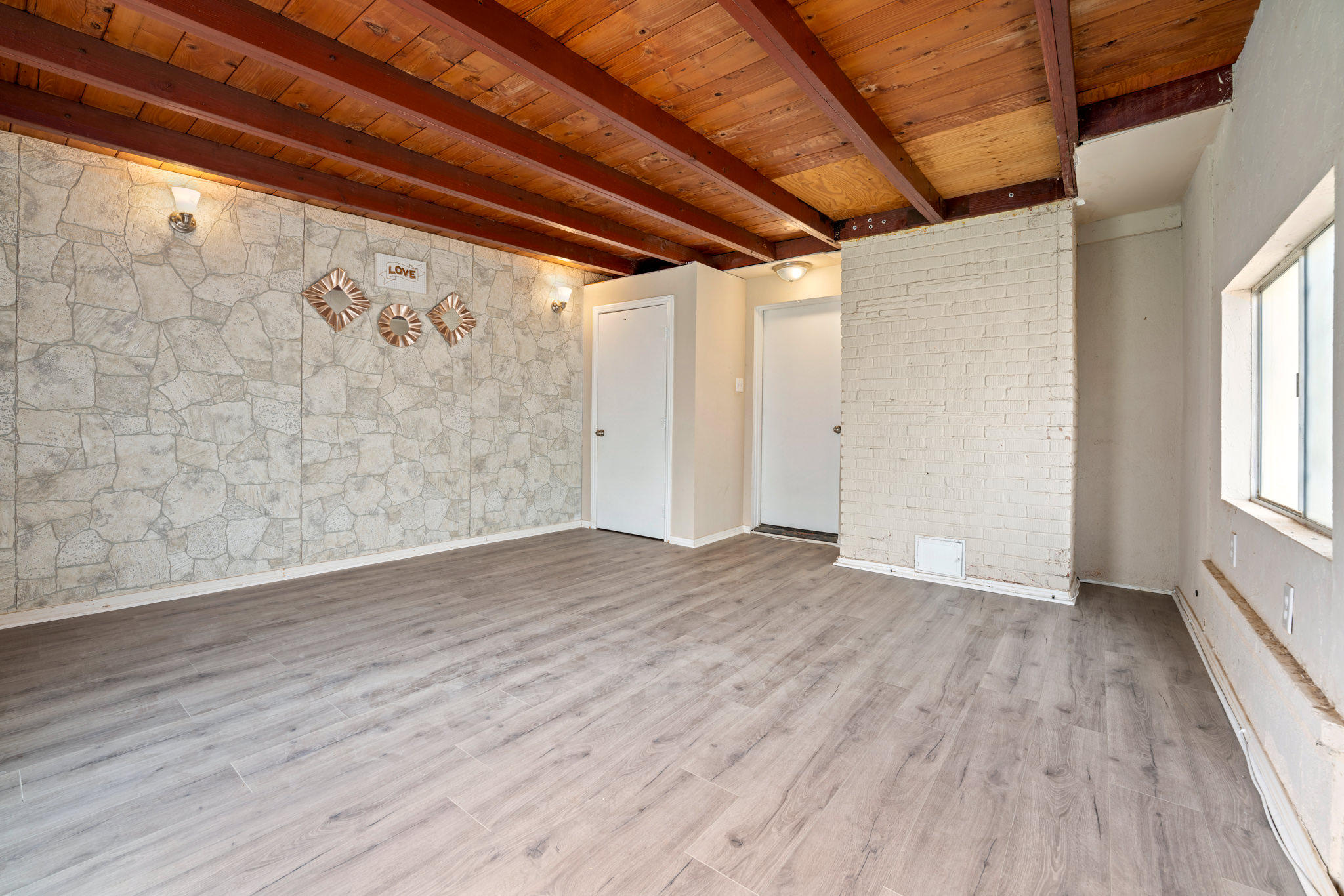 1338 East Ave R-2 Palmdale, CA 93550 - Photo 11 of 26 1338 E Ave R-2_-11