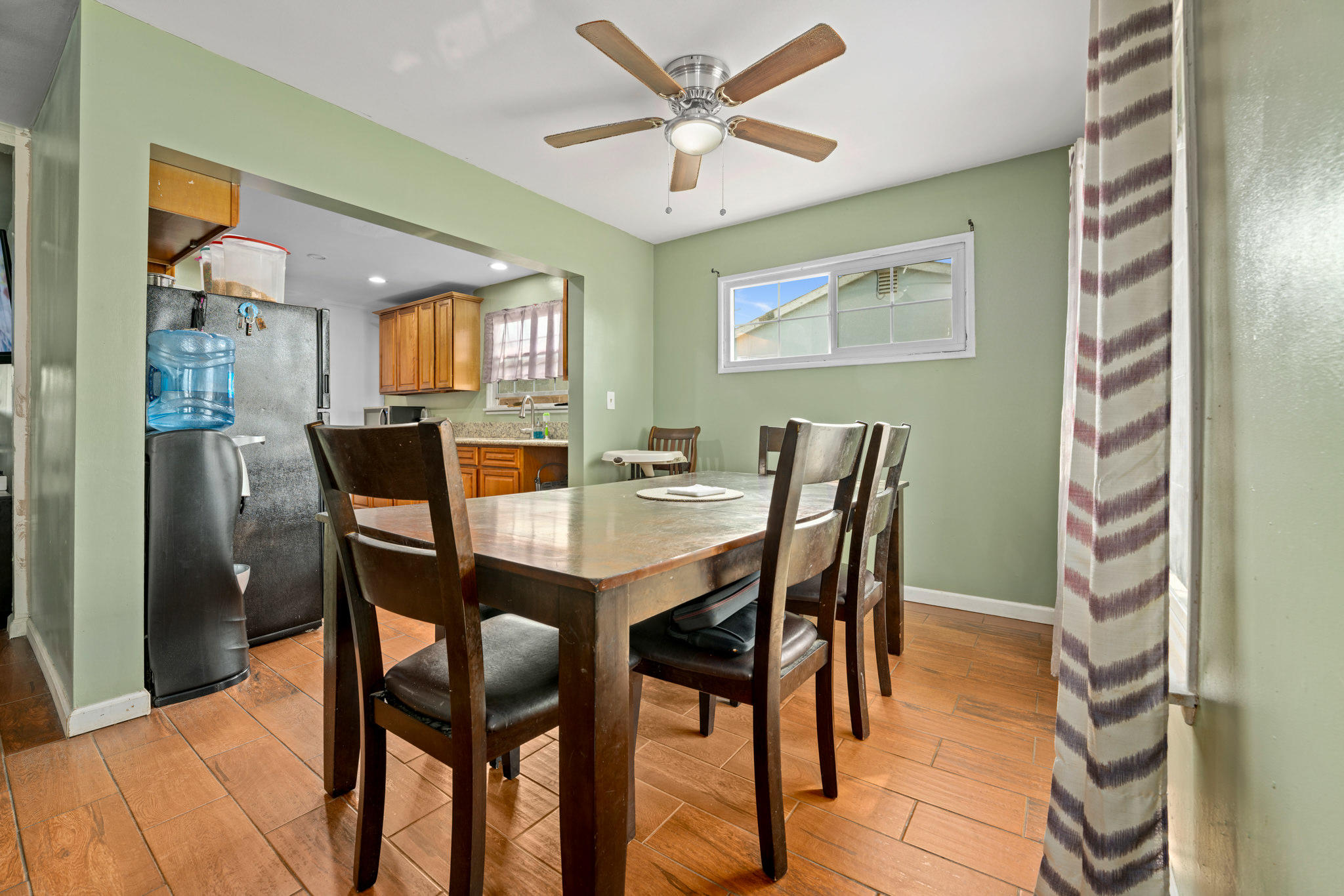 1338 East Ave R-2 Palmdale, CA 93550 - Photo 7 of 26 1338 E Ave R-2_-6