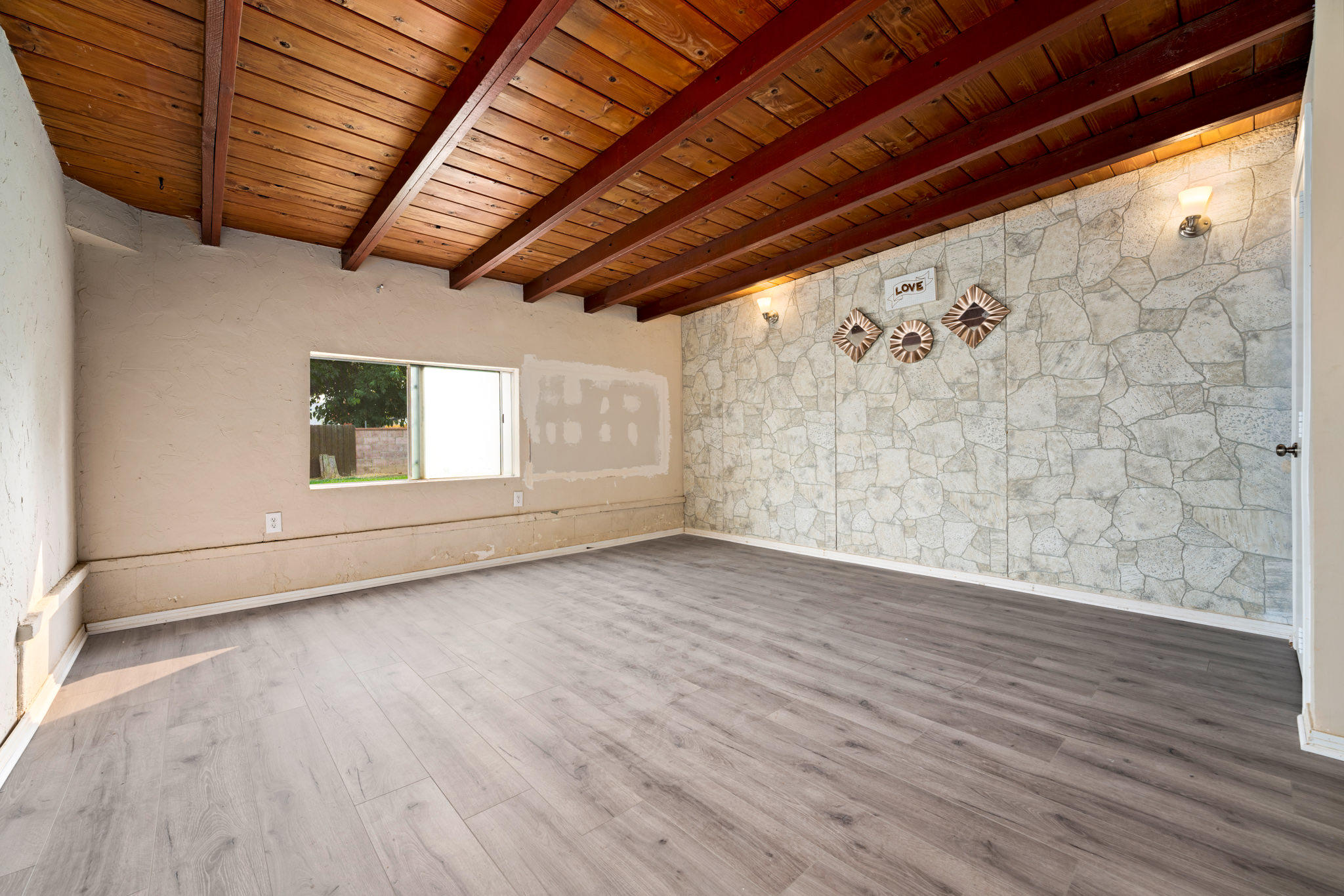 1338 East Ave R-2 Palmdale, CA 93550 - Photo 10 of 26 1338 E Ave R-2_-10