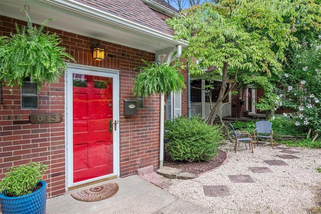 615 Cascade Road Pittsburgh, PA 15221 - Photo 5 of 48 Gallery Image 5