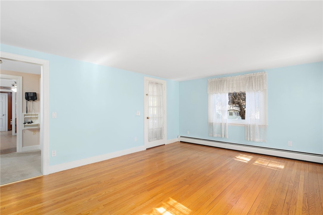 865 Main Avenue Warwick, RI 02886 - Photo 8 of 42