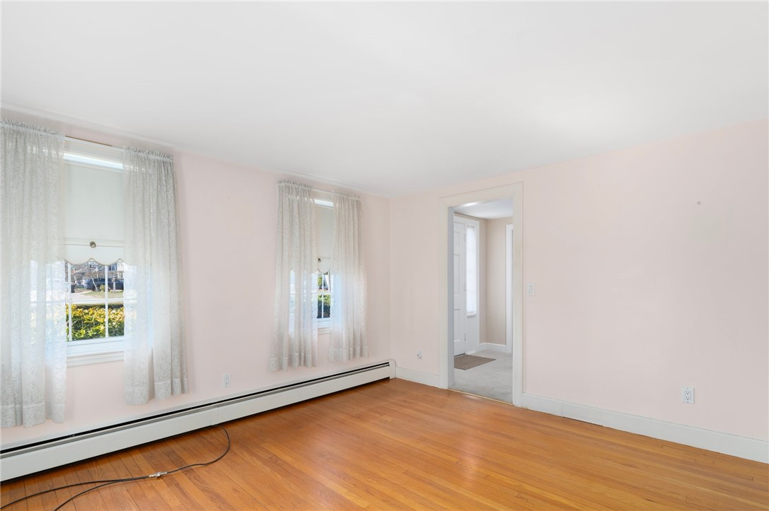 865 Main Avenue Warwick, RI 02886 - Photo 10 of 42