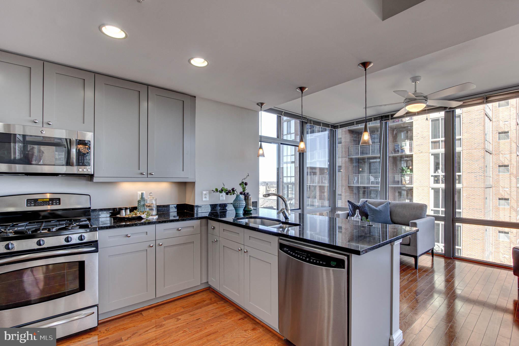 11990 Market Street, Unit 817 Reston, VA 20190 - Photo 13 of 75 Kitchen