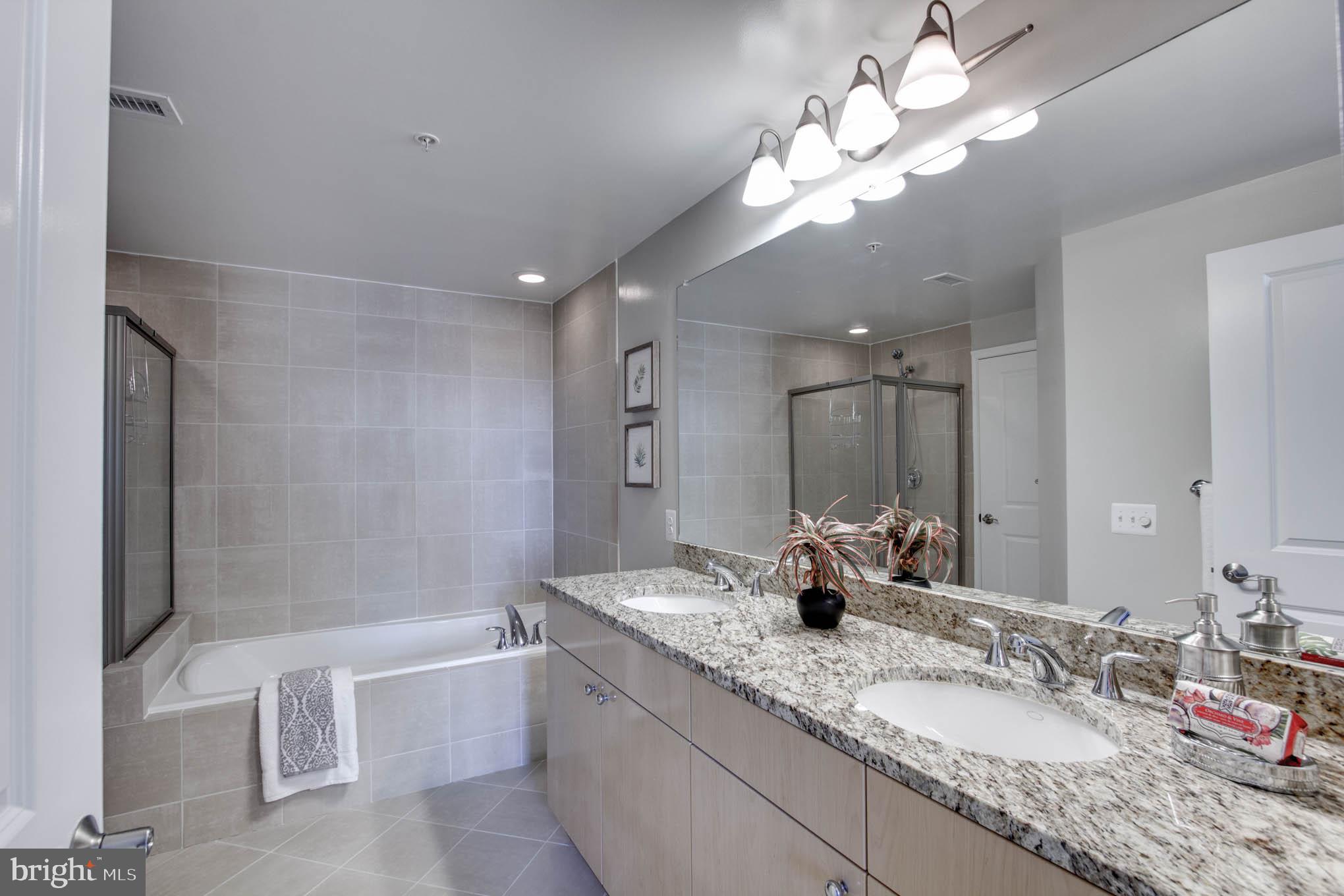 11990 Market Street, Unit 817 Reston, VA 20190 - Photo 22 of 75 Bath Primary