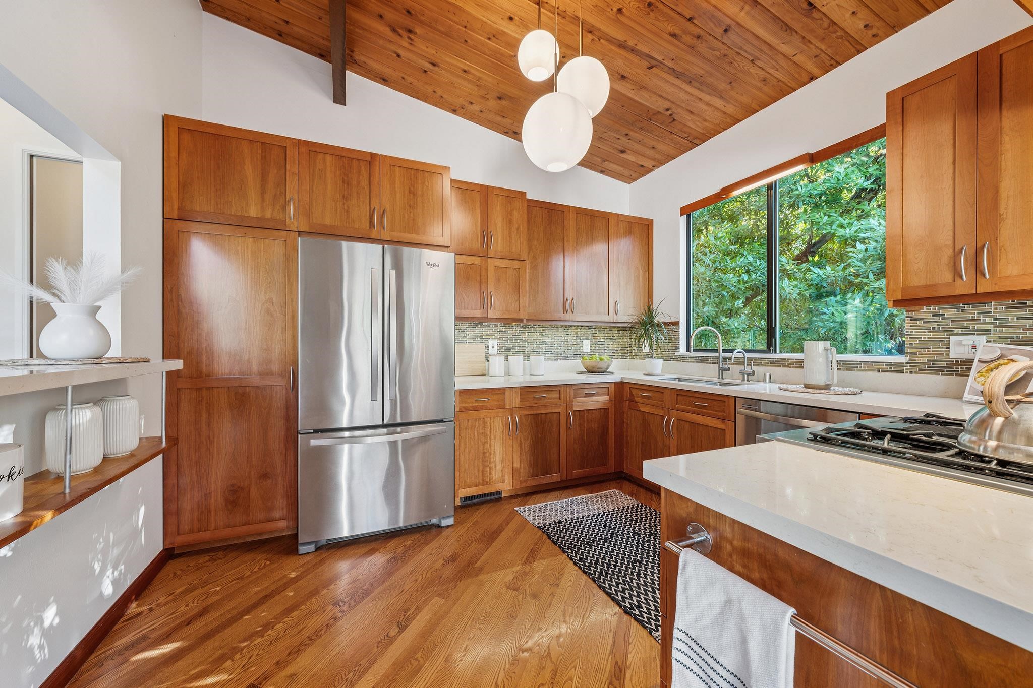 1375 Alvarado Road Berkeley, CA 94705 - Photo 11 of 40