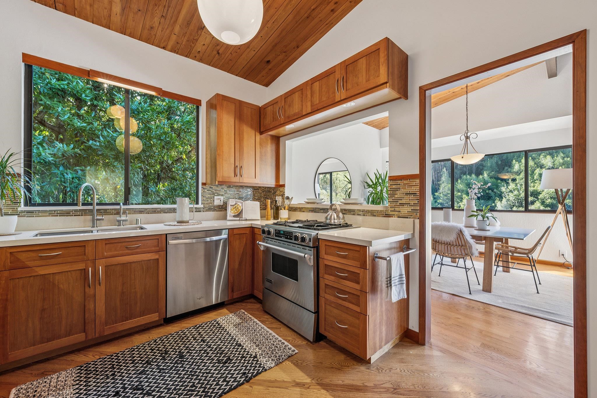 1375 Alvarado Road Berkeley, CA 94705 - Photo 12 of 40