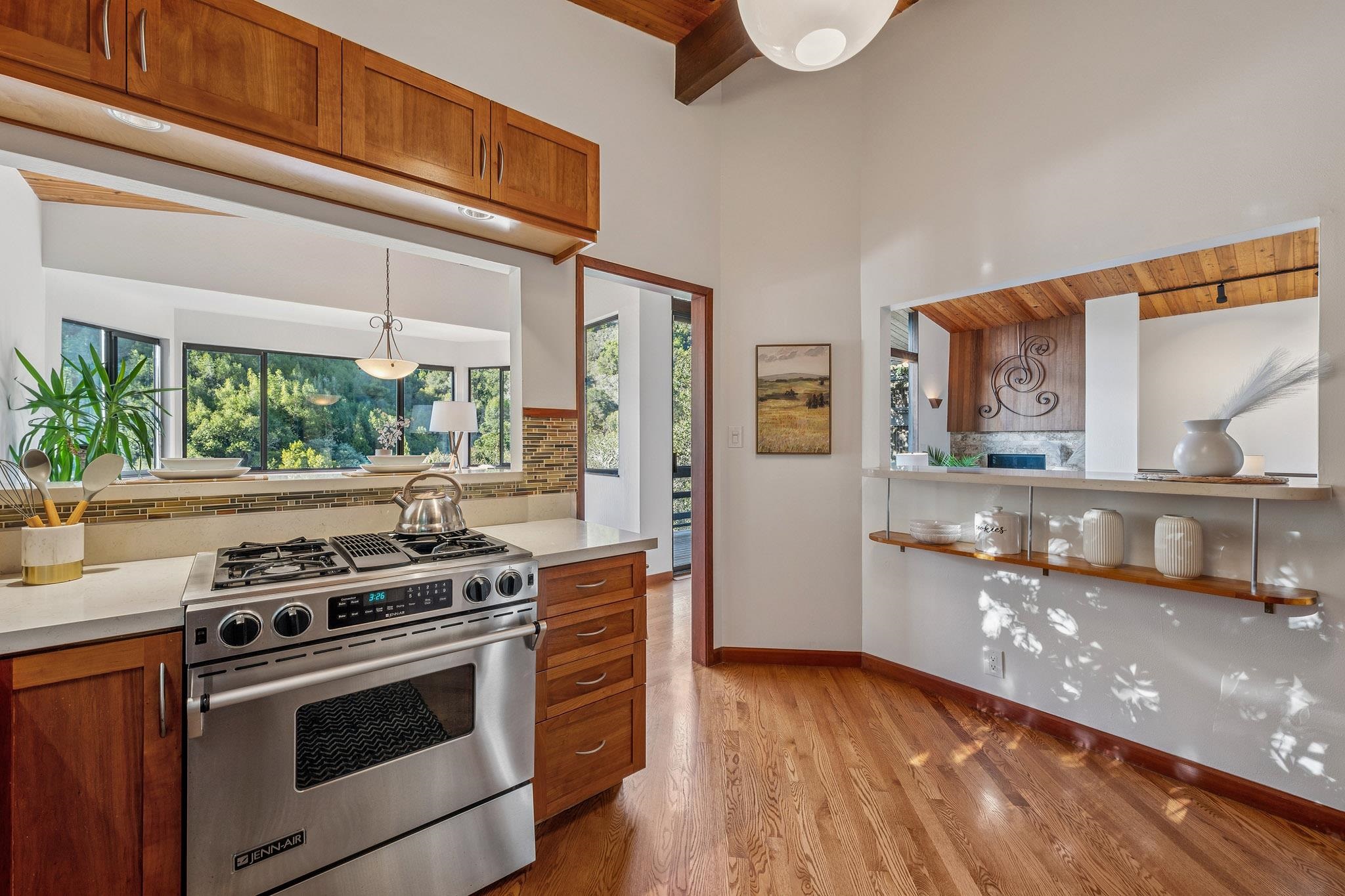 1375 Alvarado Road Berkeley, CA 94705 - Photo 13 of 40