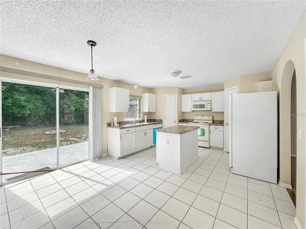 $2,195 | 118 Oak View Place, Sanford, FL 32773
