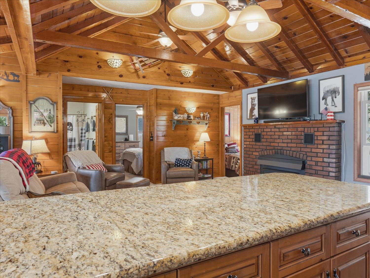 53746 Acorn Road Bass Lake, CA 93604 - Photo 21 of 39 Gallery Image 21