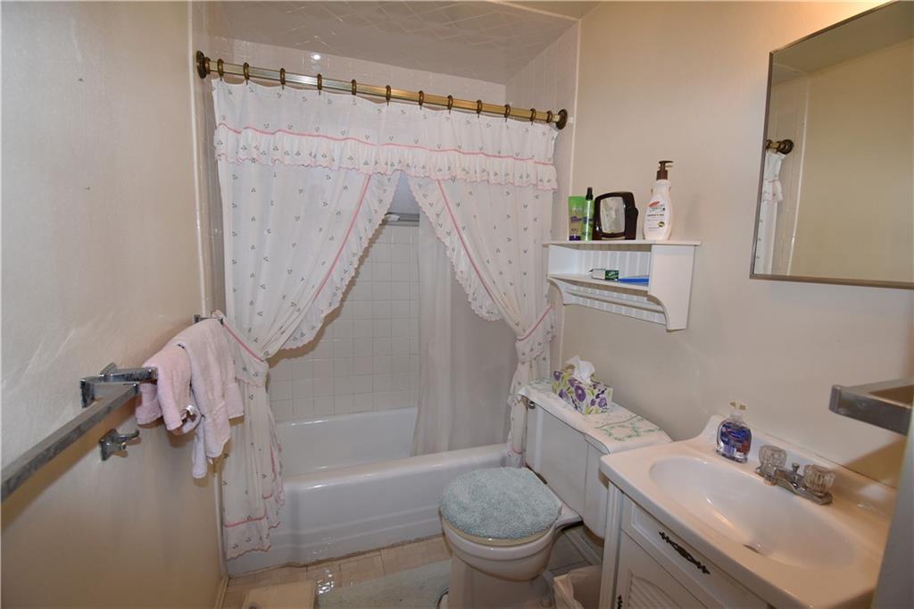 816 Lindsay Road Carnegie, PA 15106 - Photo 19 of 22 Gallery Image 19