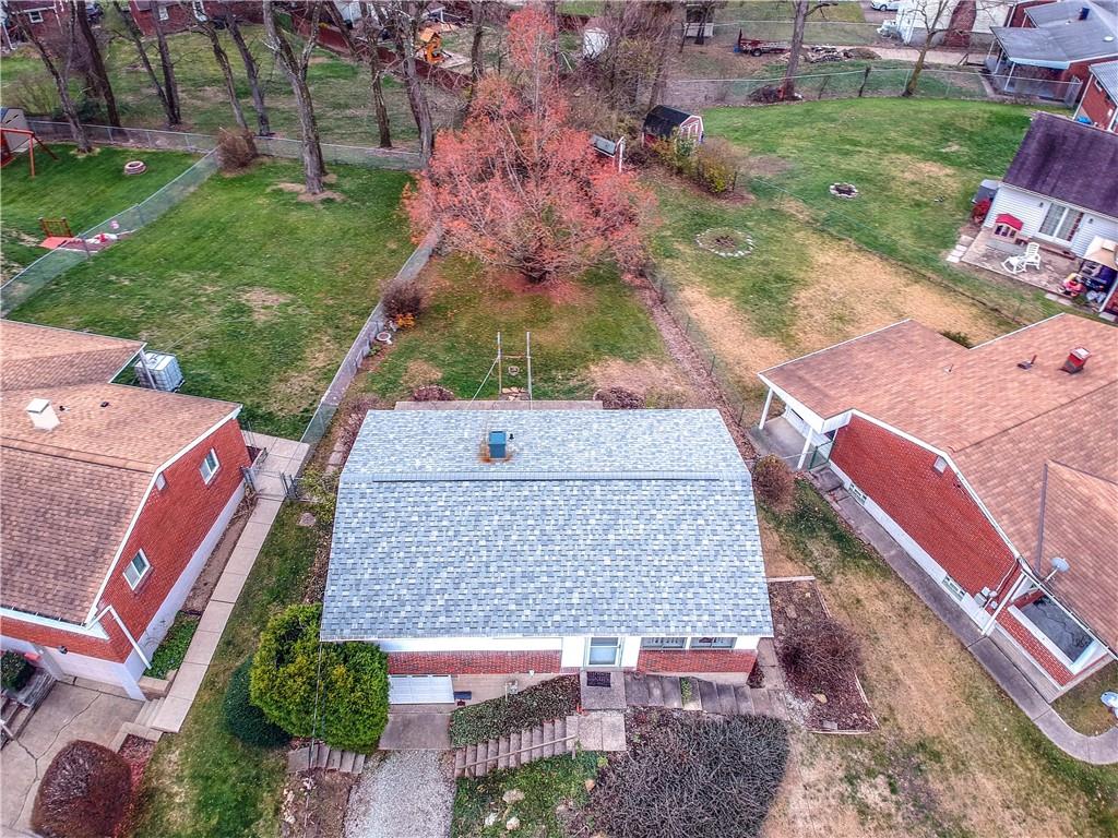 816 Lindsay Road Carnegie, PA 15106 - Photo 4 of 22 Gallery Image 4
