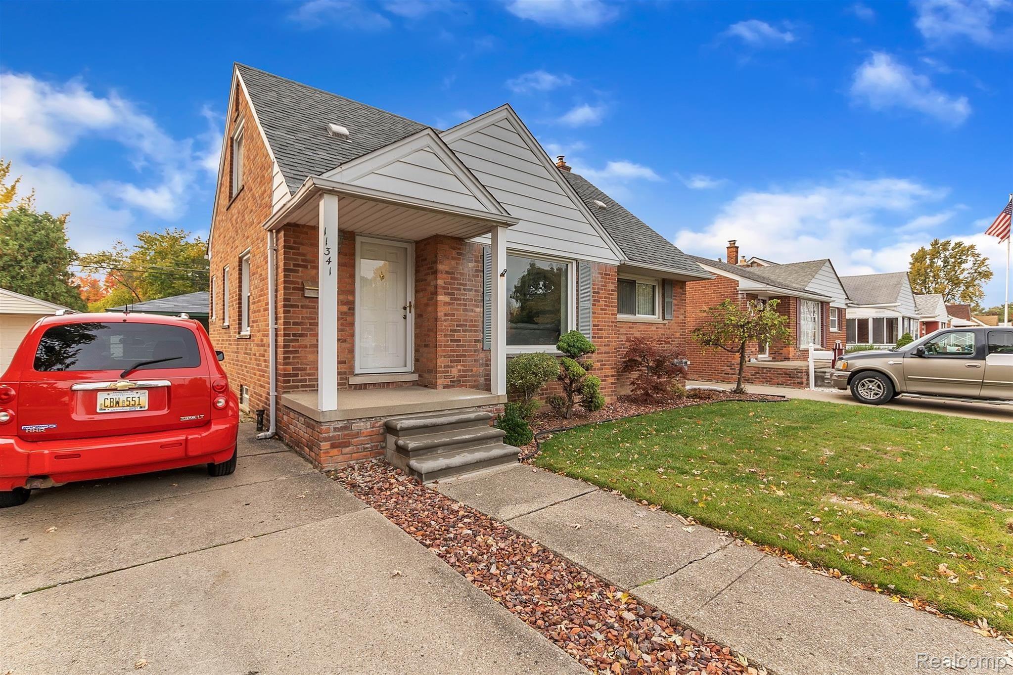 02-11341 Inkster Rd,-windowstill-re.jpg