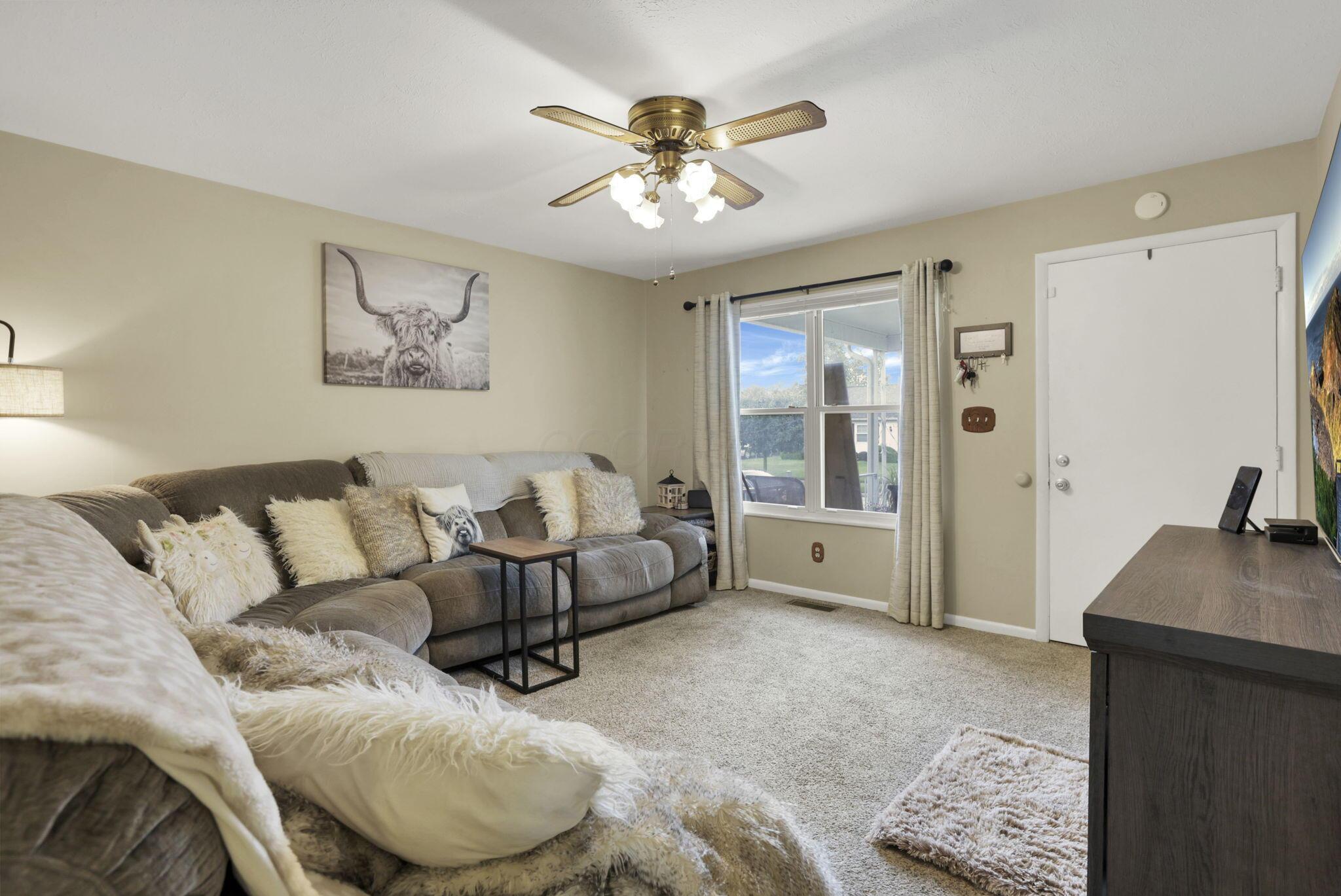 3905 Frazier Road East Columbus, OH 43207 - Photo 9 of 39 12-web-or-mls-939A9825
