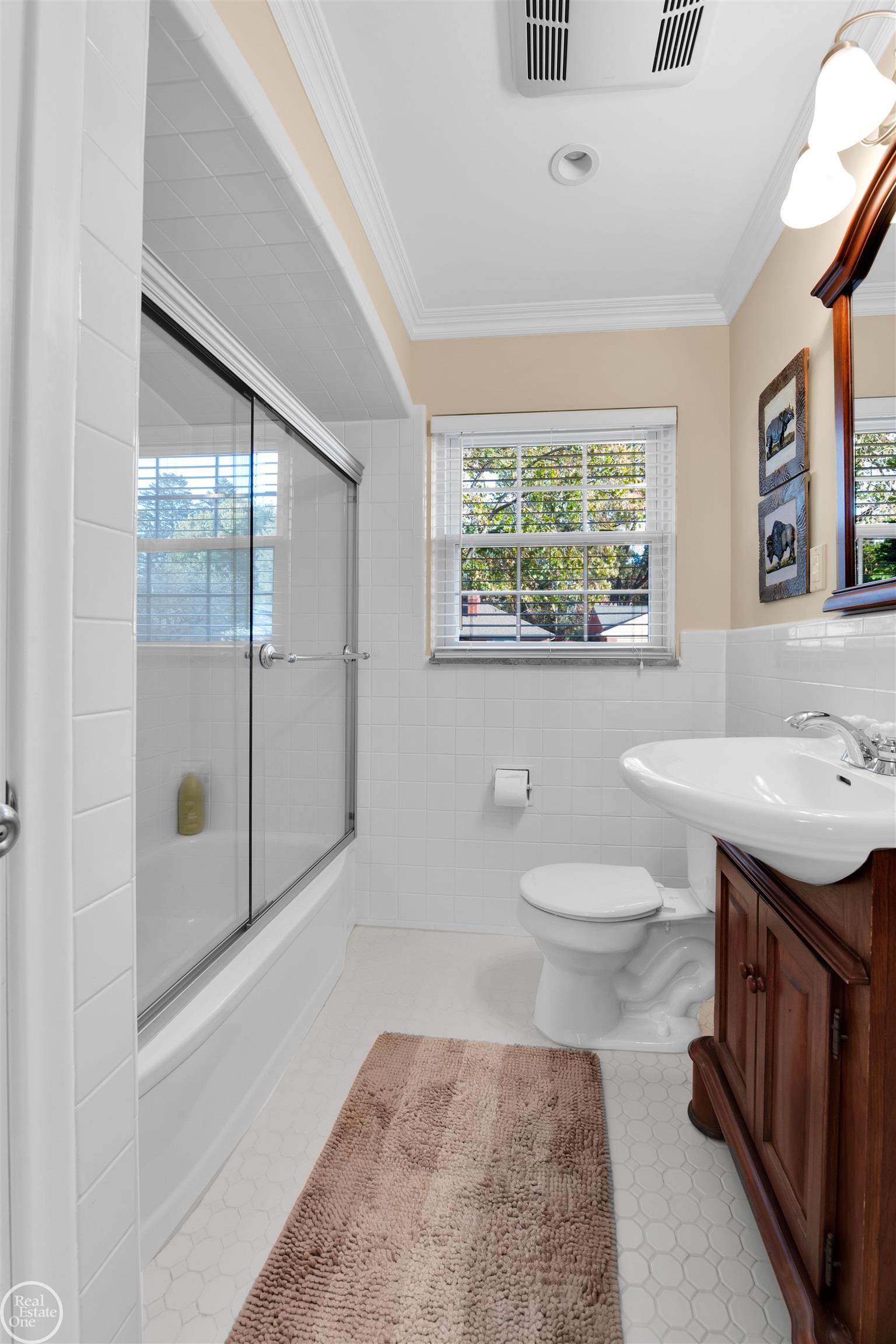 861 Shoreham Road Grosse Pointe Woods, MI 48236 - Photo 31 of 53