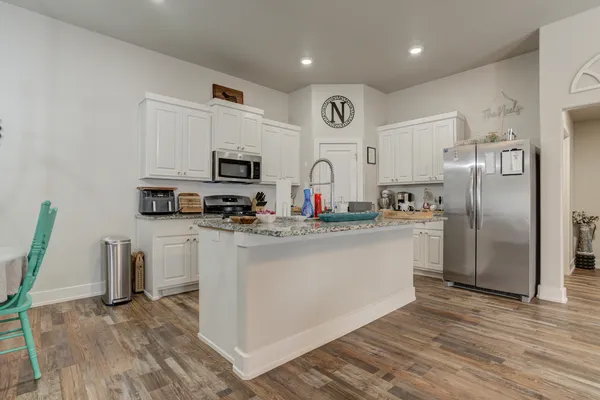 $350,000 | 1404 17th Street, Unit AB, Shallowater, TX 79363
