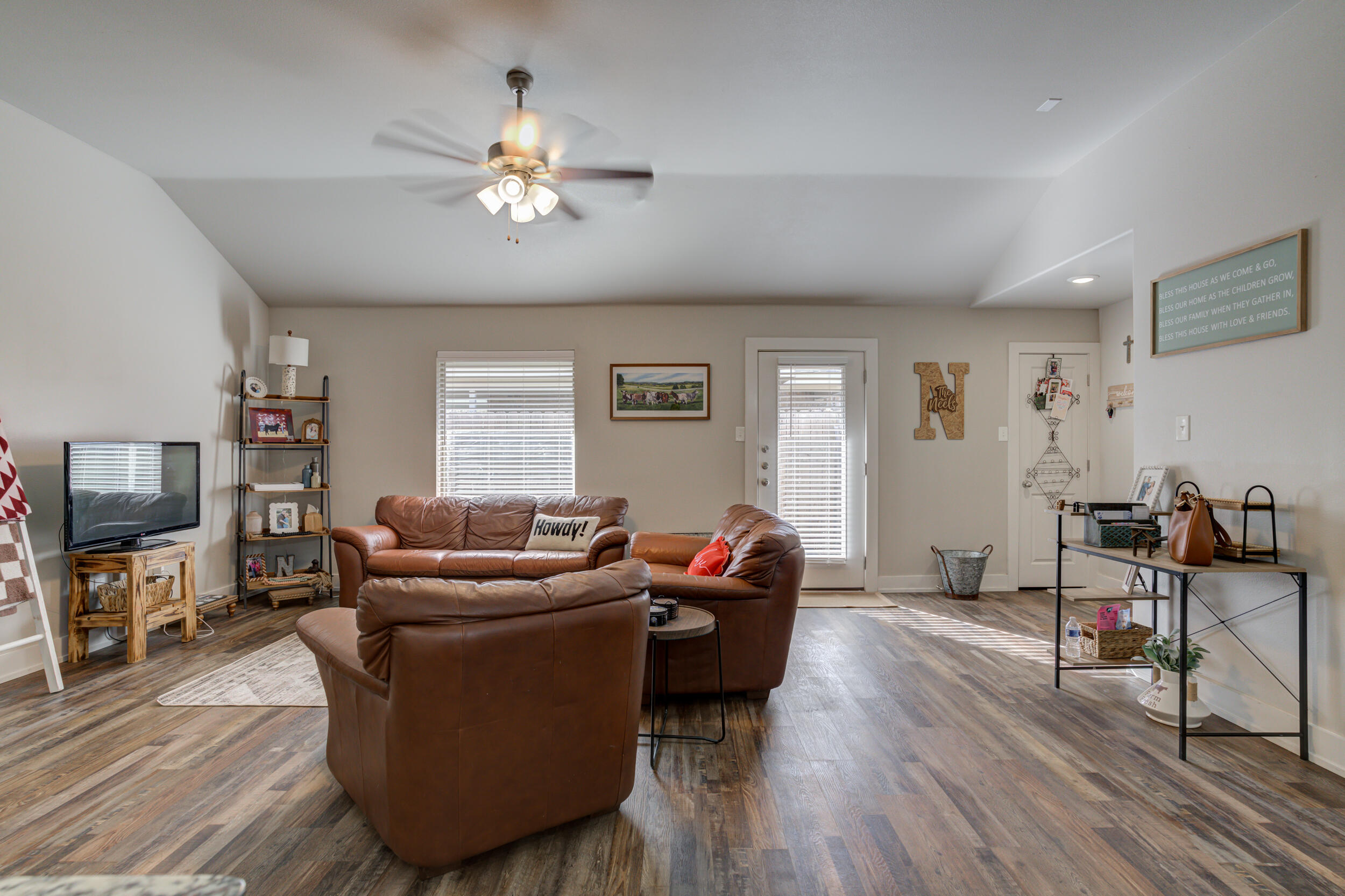 1404 17th Street, Unit AB Shallowater, TX 79363 - Photo 9 of 62 Side A