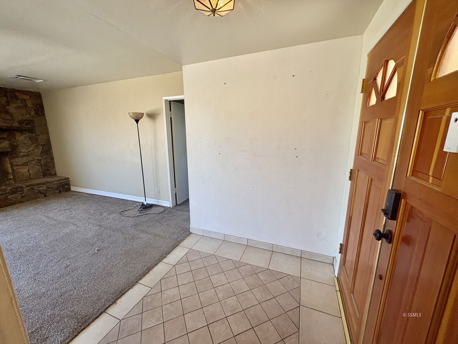 236 West Iowa Avenue Ridgecrest, CA 93555 - Photo 3 of 23