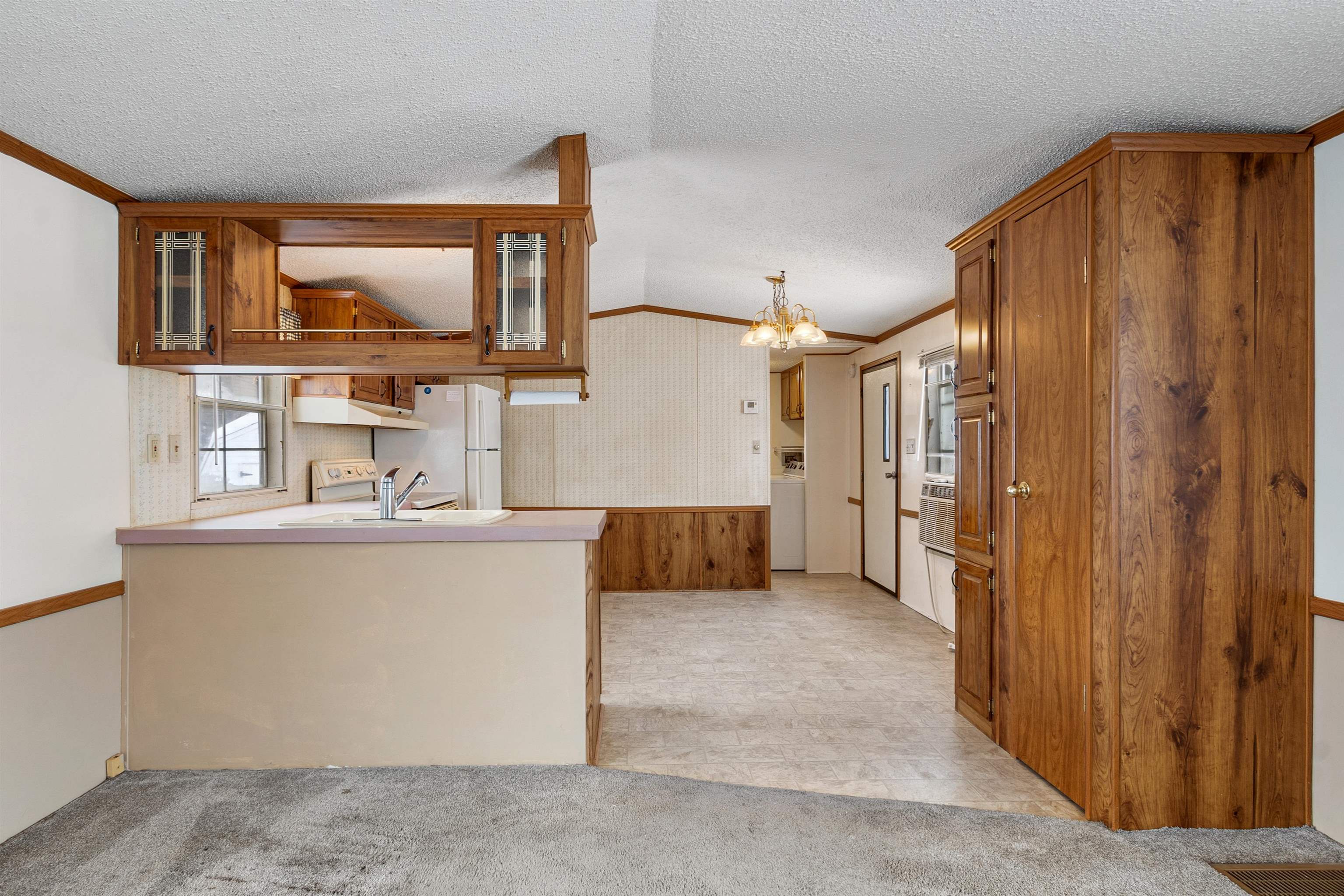 13 Parklane Road Hampstead, NH 03841 - Photo 3 of 29 Gallery Image 3