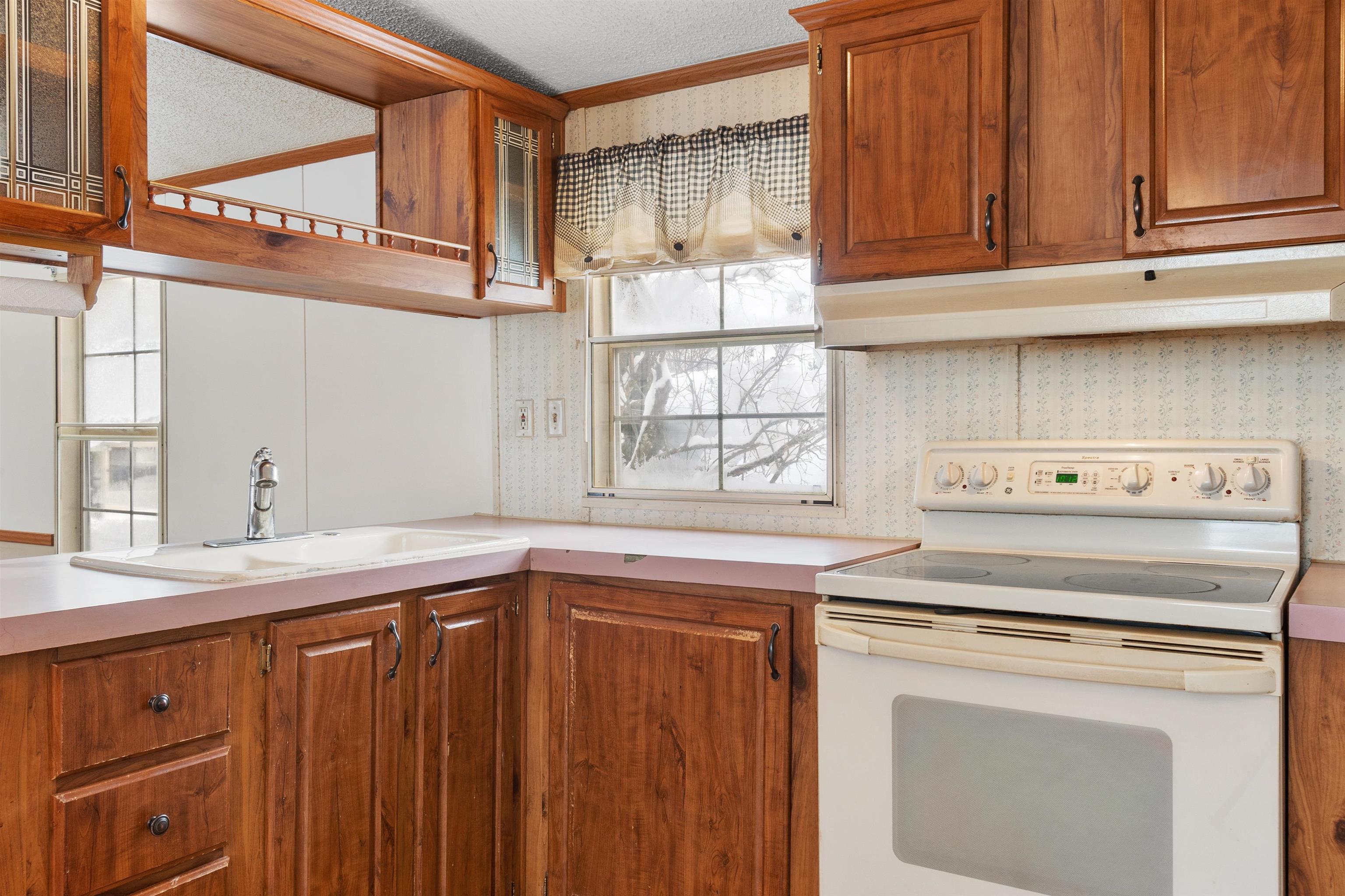 13 Parklane Road Hampstead, NH 03841 - Photo 7 of 29 Gallery Image 7