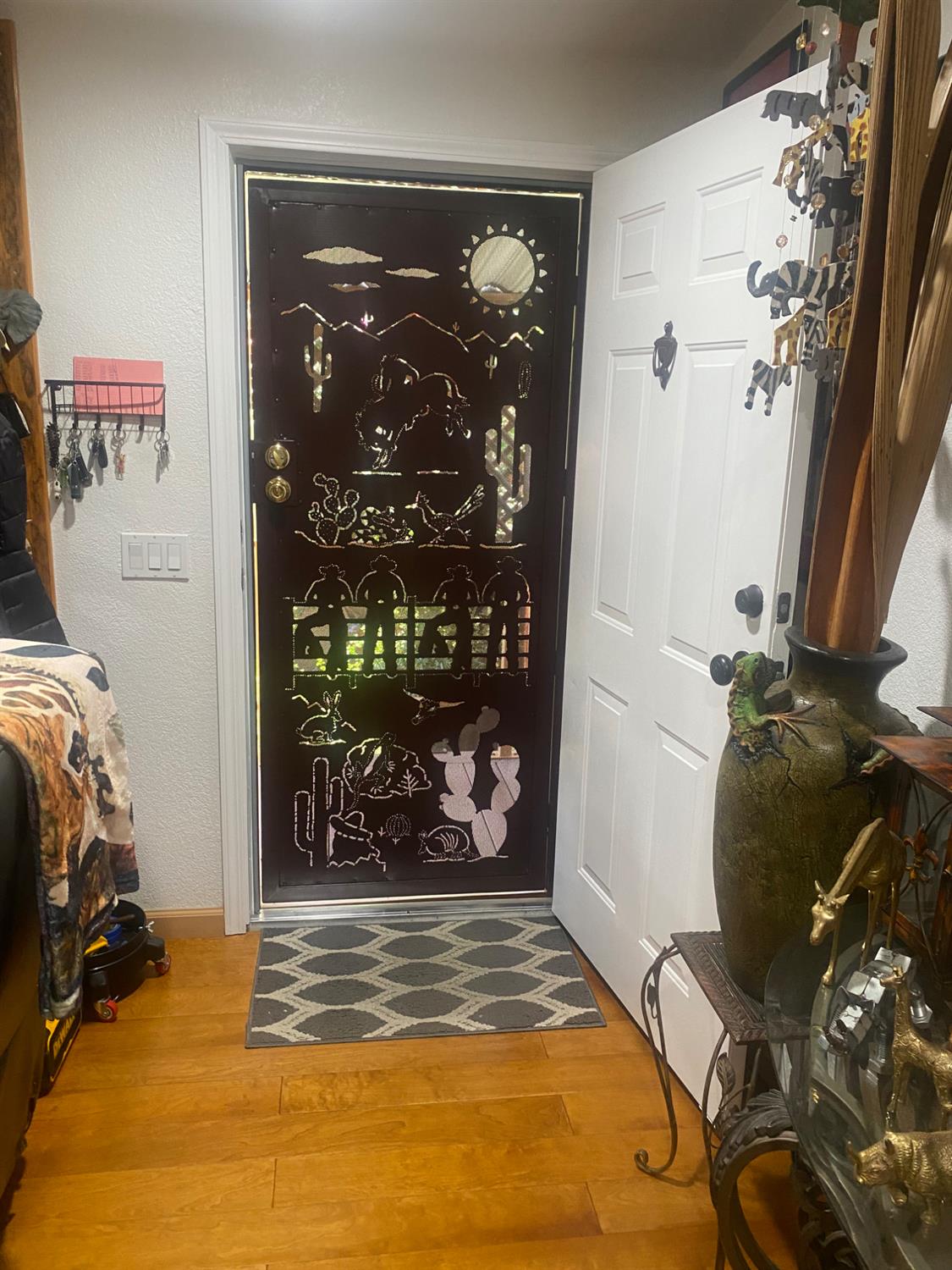 2575 South Willow, Unit 25 Fresno, CA 93725 - Photo 16 of 31 a view of a entryway door