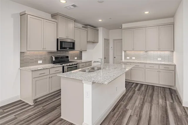 $2,550 | 988 Emil Place, Allen, TX 75013