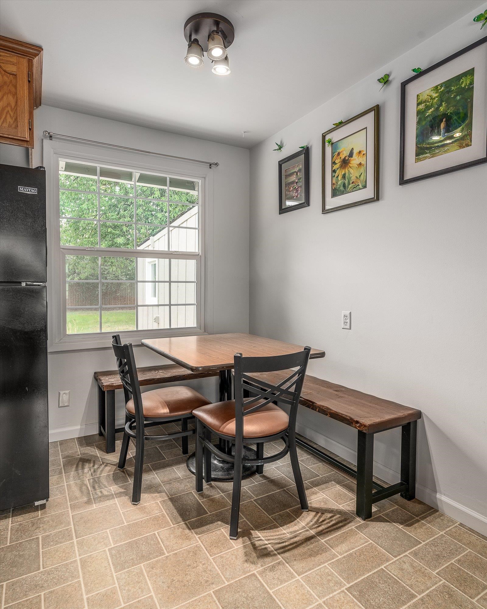 913 South Best Road Spokane Valley, WA 99037 - Photo 4 of 18