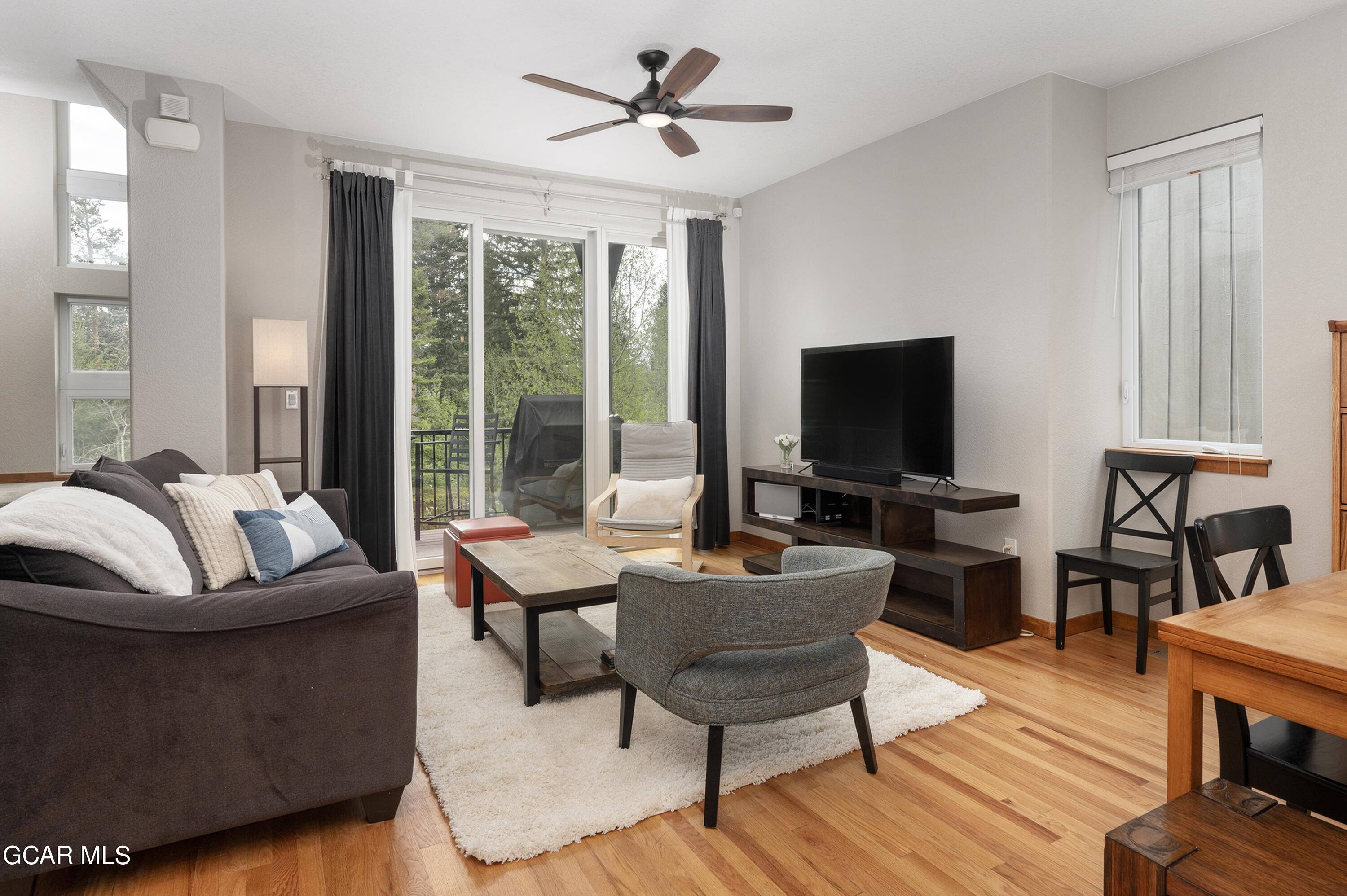 50 Pinecone Trail Fraser, CO 80442 - Photo 4 of 27 Living Area