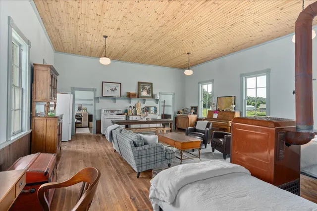 $275,000 | W1297 450th Avenue, Plum City, WI 54761