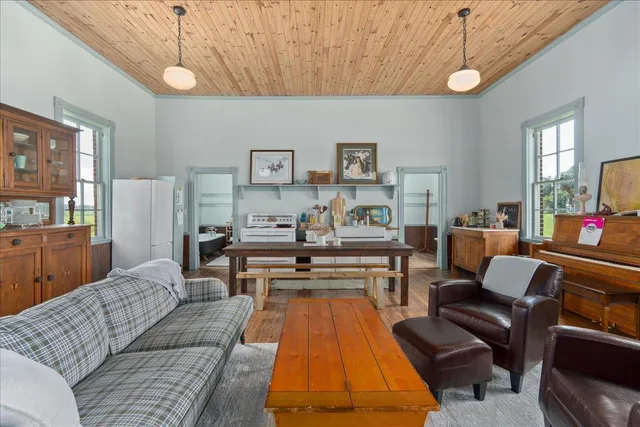 $275,000 | W1297 450th Avenue, Plum City, WI 54761