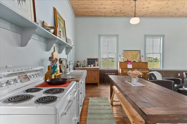 $275,000 | W1297 450th Avenue, Plum City, WI 54761