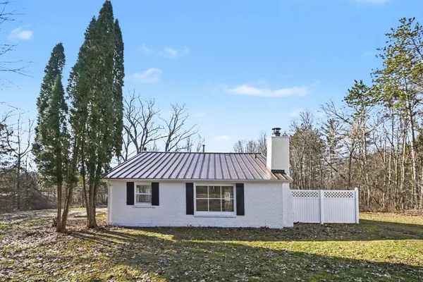 $244,900 | 8846 State Road, Haslett, MI 48840