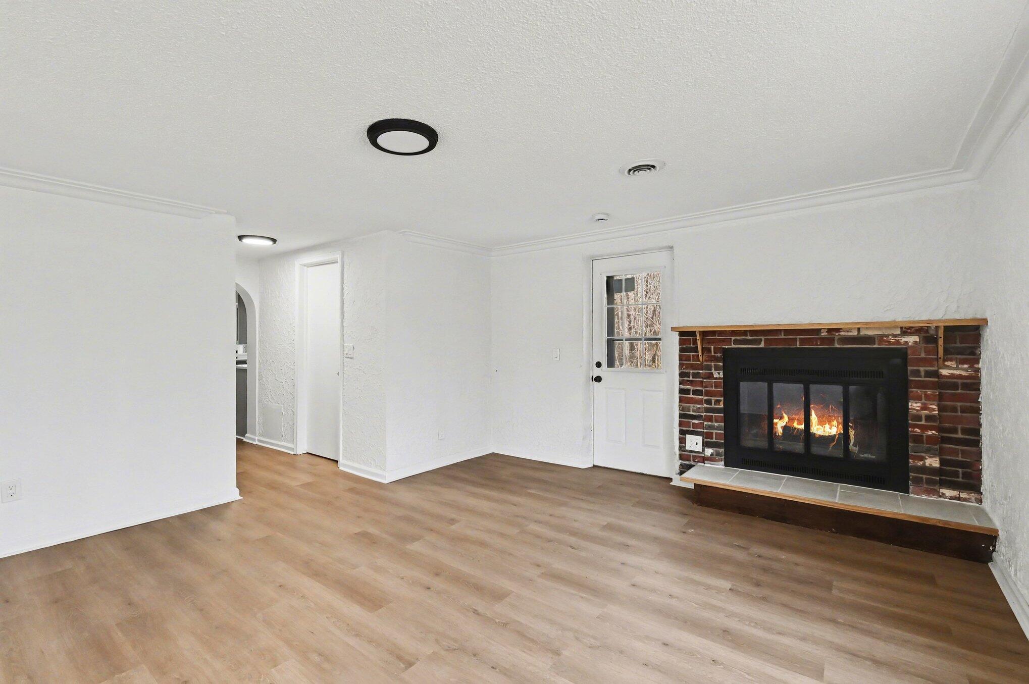 8846 State Road Haslett, MI 48840 - Photo 7 of 14 004_file_6601