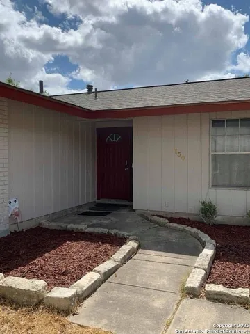$1,600 | 150 Meadow Glen Drive, San Antonio, TX 78227