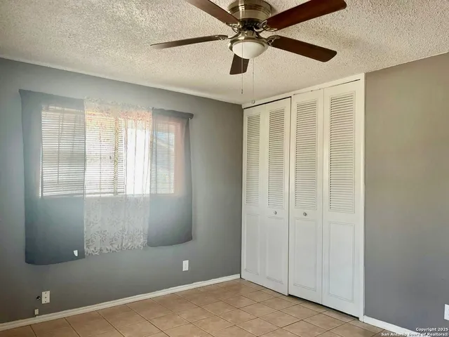 $1,600 | 150 Meadow Glen Drive, San Antonio, TX 78227