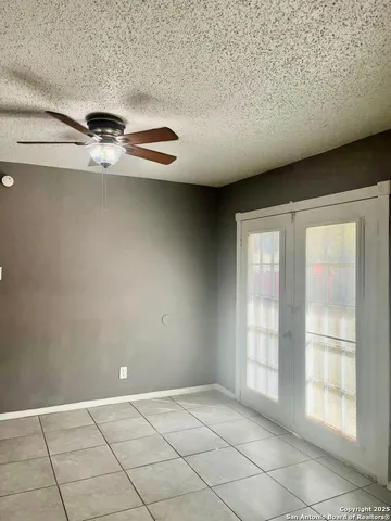 $1,600 | 150 Meadow Glen Drive, San Antonio, TX 78227