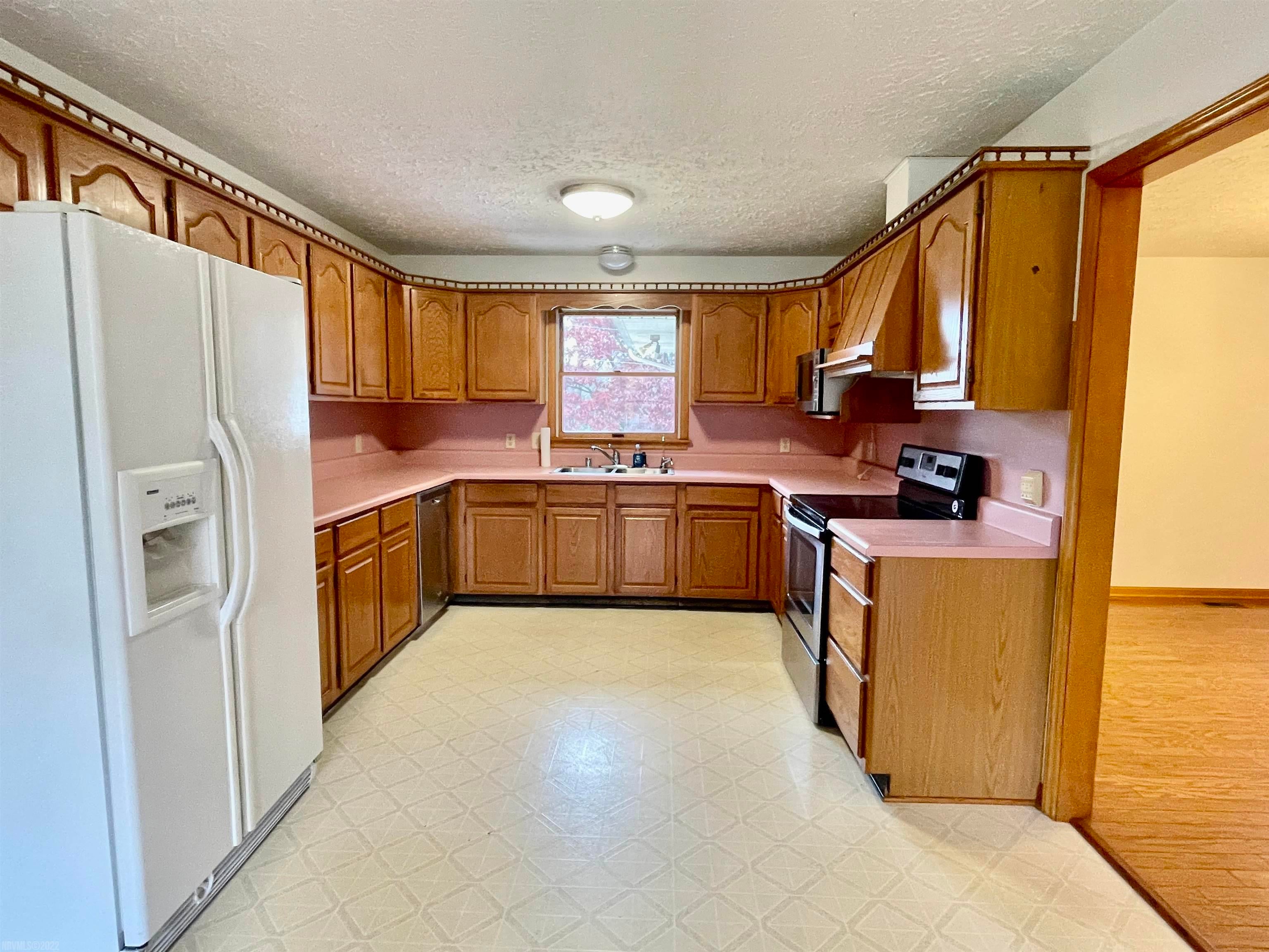 418 Merrimac Road Blacksburg, VA 24060 - Photo 7 of 25 Gallery Image 7