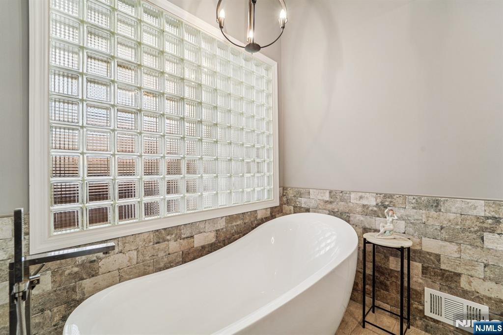 30 Ironia Mendham Road Chester, NJ 07930 - Photo 20 of 33