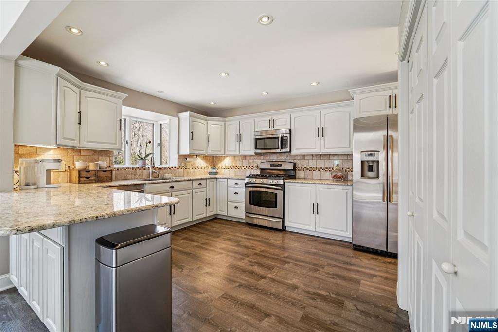 30 Ironia Mendham Road Chester, NJ 07930 - Photo 23 of 33