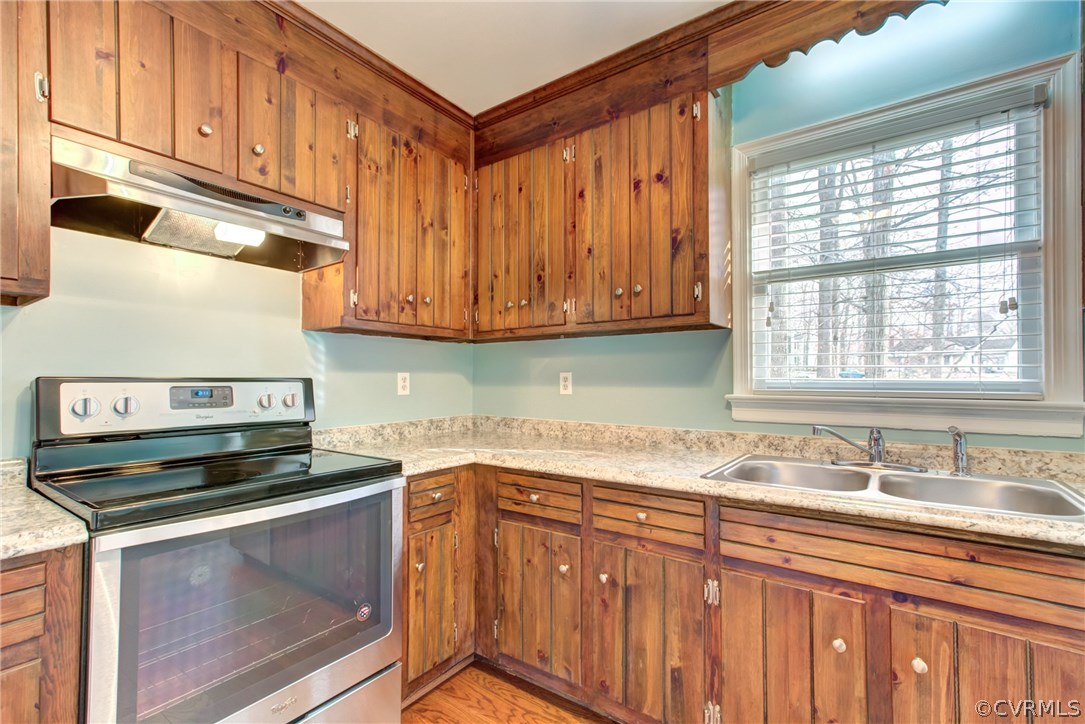 12313 Logan Trace Road Midlothian, VA 23114 - Photo 3 of 25 Gallery Image 3