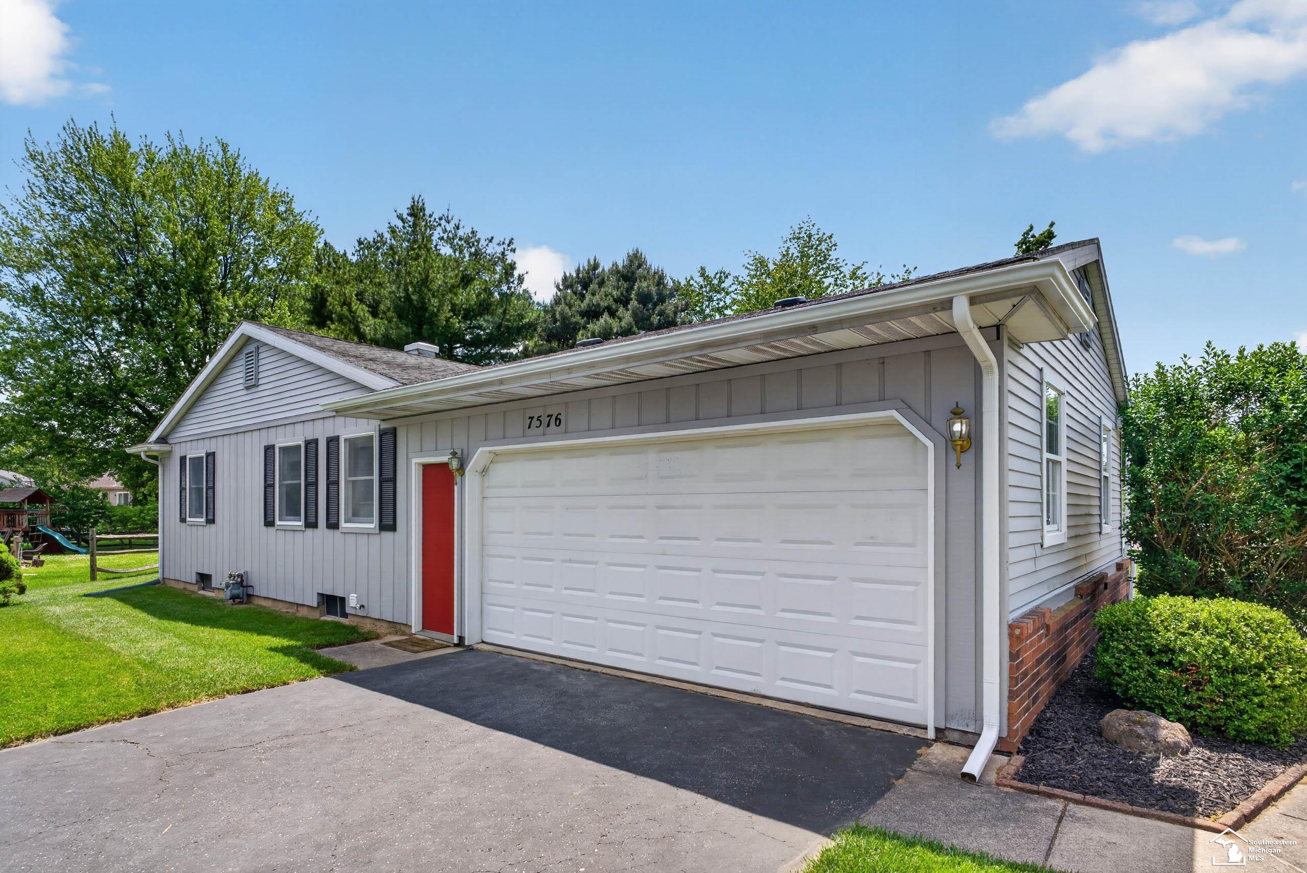 7576 Chapelview Court Temperance, MI 48182 - Photo 49 of 51